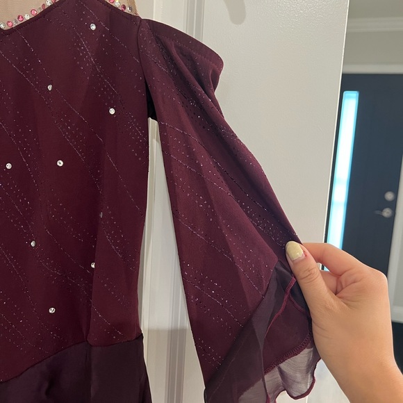 Figure Skating Dress Imperial Sportswear Purple Off Shoulder - Picture 2 of 4